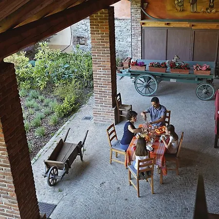 La Casa Arancione - & Charme